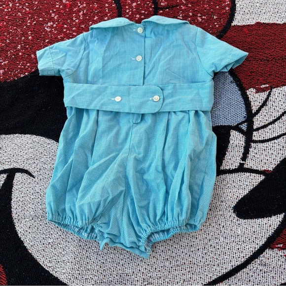AMANDA REMEMBERED BLUE GINGHAM SMOCKED BUNNY ROMPER SIZE 12 MONTHS EASTER - Picture 2 of 5